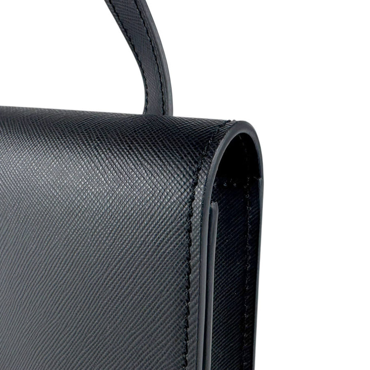 Versace Leather Shoulder Bag (Pre-Owned)