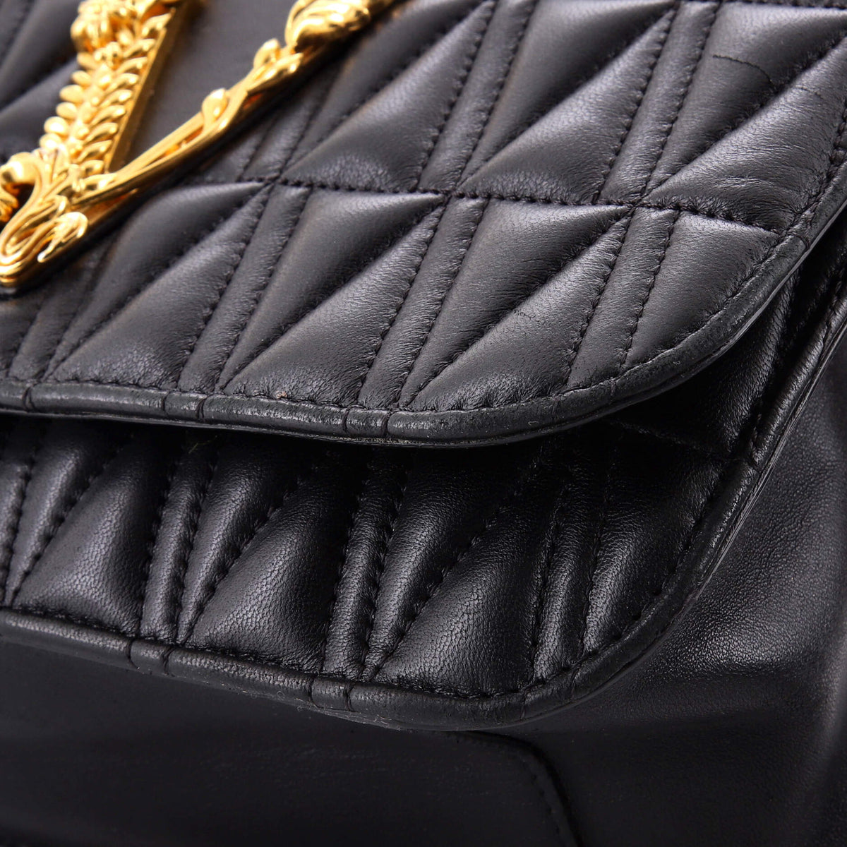 Virtus Flap Shoulder Bag Quilted Leather Small