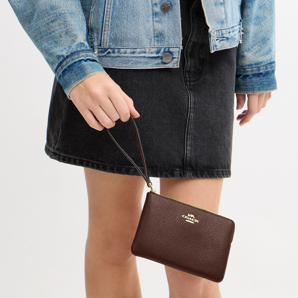 Coach Outlet Corner Zip Wristlet