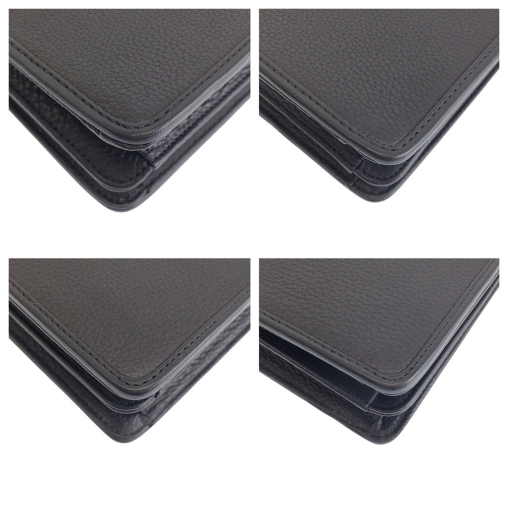 Versace Leather Clutch Bag (Pre-Owned)