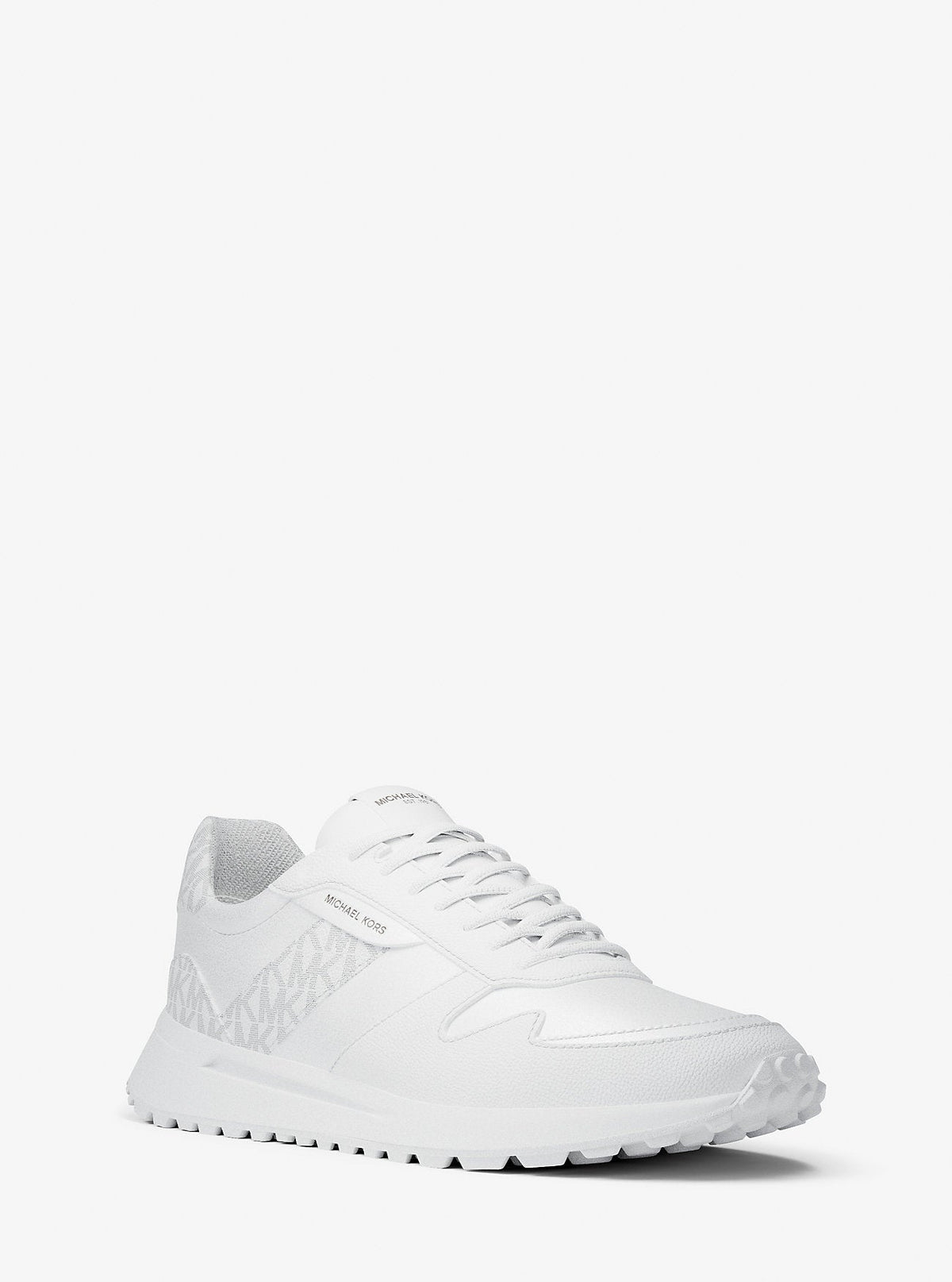 Dax Mixed-Media Trainer