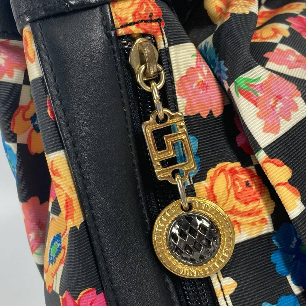 Versace  Pvc Shoulder Bag (Pre-Owned)