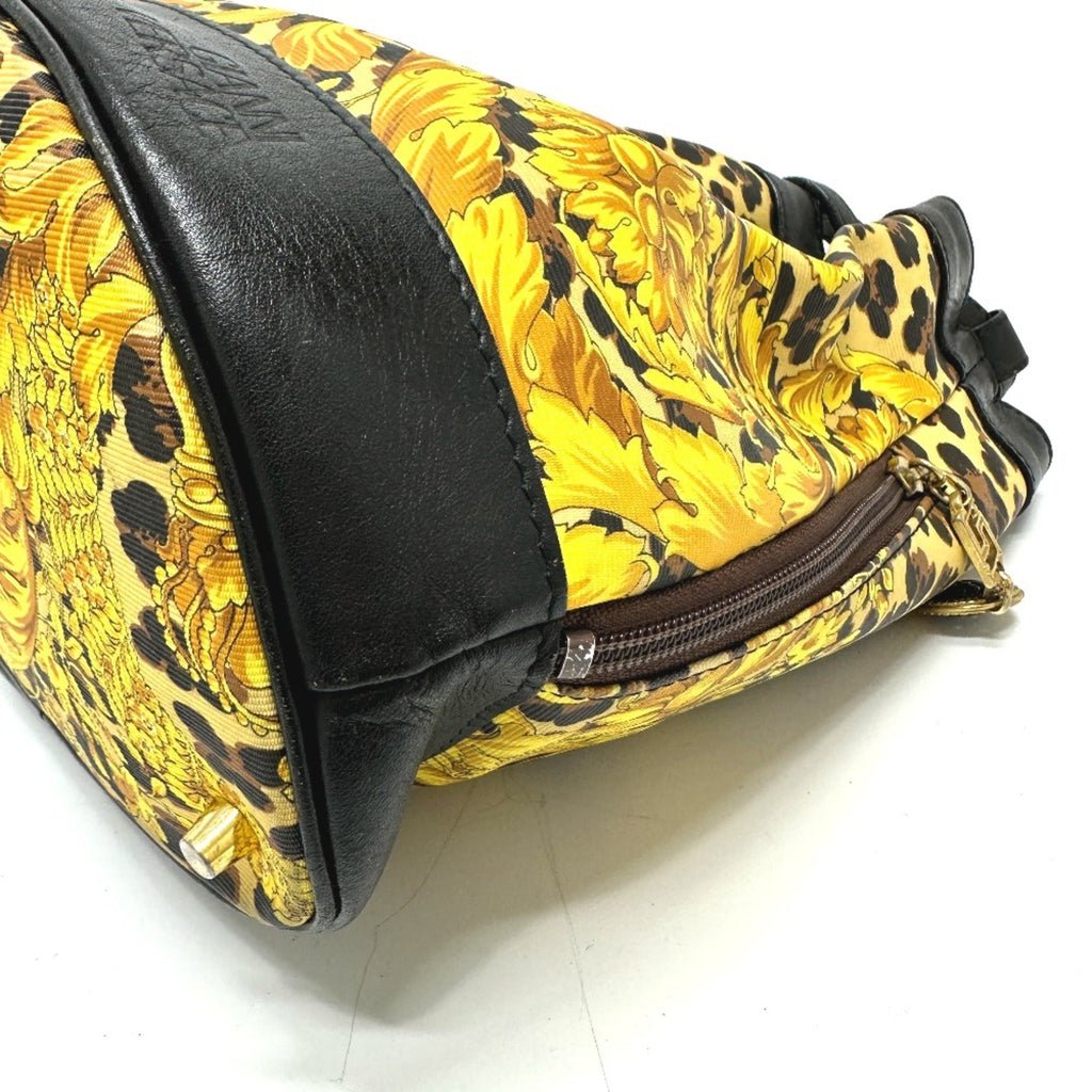 Versace Leather Shoulder Bag (Pre-Owned)
